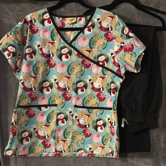 Tafford Holiday Print Scrub Top/ pant set - Picture 1 of 3